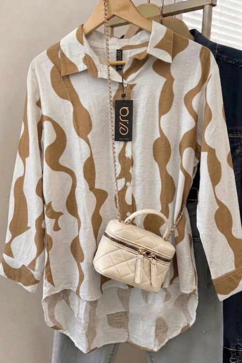 Wavy Abstract Print Button-Down Shirt