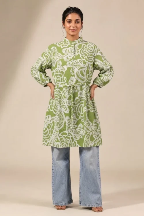 Elegant printed tunic top